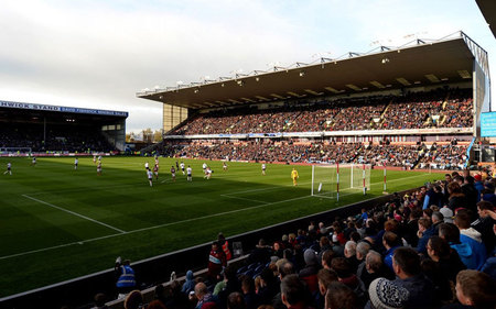 持和巧妙的 持和巧妙的