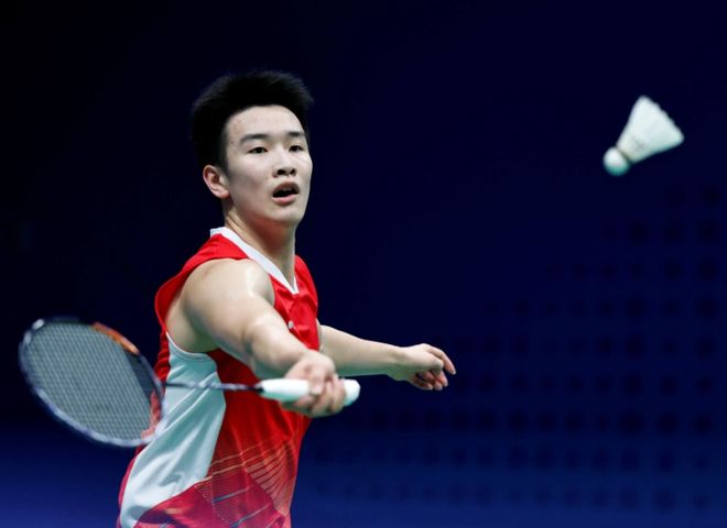 更问谁在关 更问谁在关